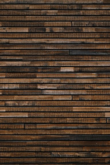 SpeTool promotional image showing a wood-textured background and discount offer.